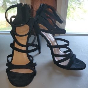 EUC Anne Michelle Black Heels Sz 8